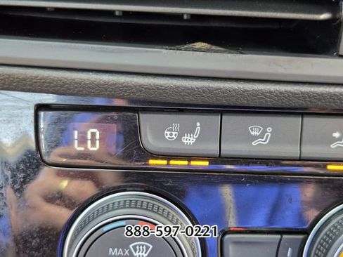 Certified 2021 Volkswagen Jetta SEL FWD image 24