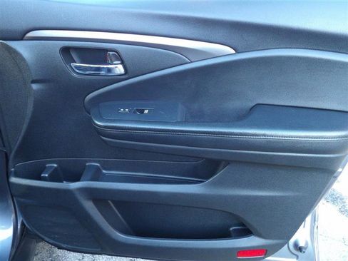 Used 2021 Honda Pilot Special Edition image 19