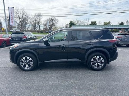 Certified 2023 Nissan Rogue SV w/ SV Premium B Package AWD/4WD image 8