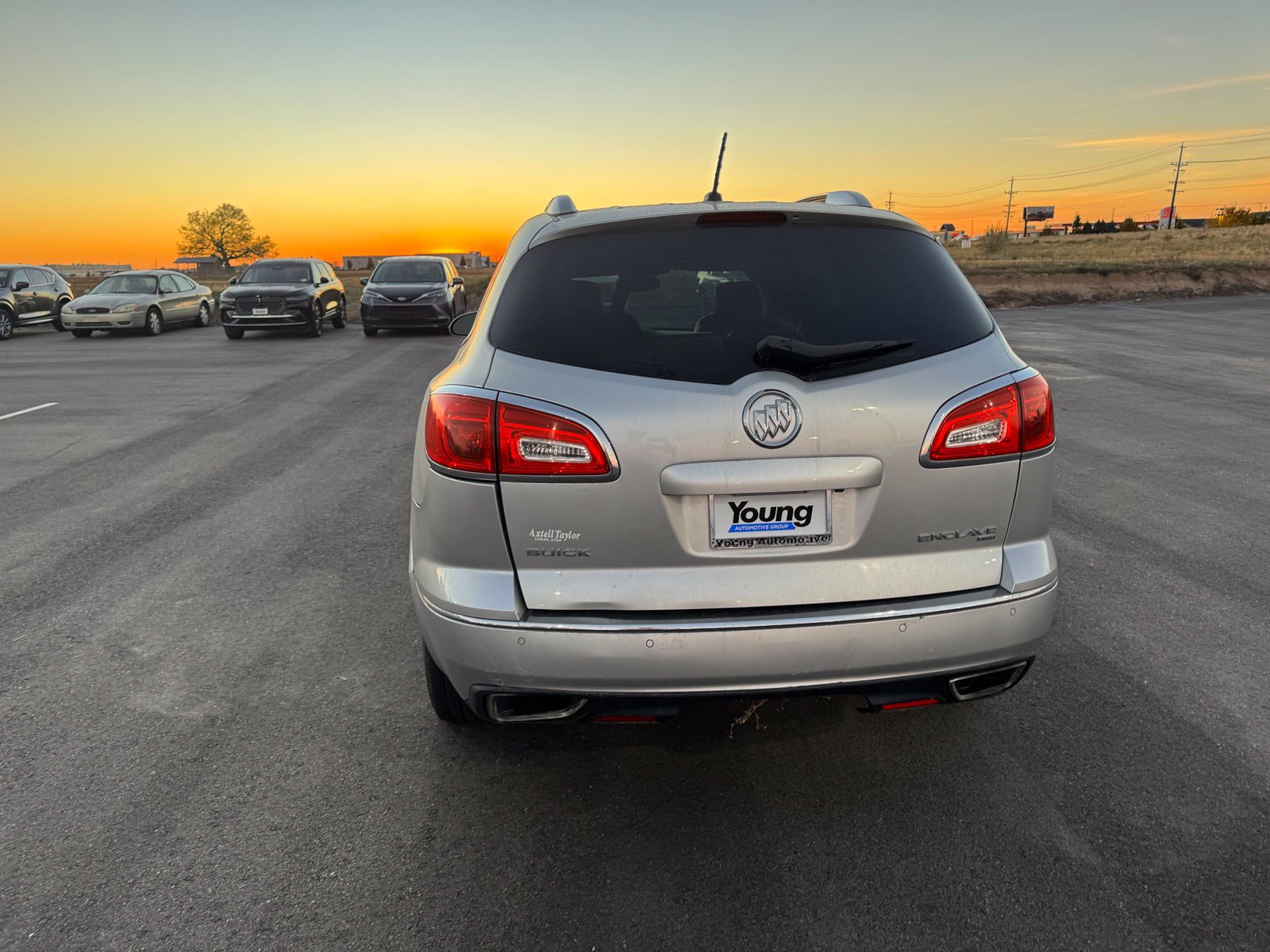 Used 2015 Buick Enclave Leather AWD/4WD image 6