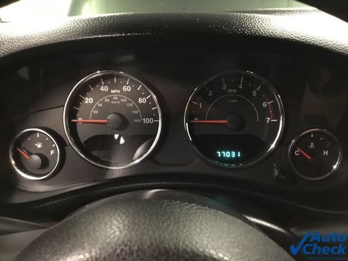 Used 2011 Jeep Wrangler Sahara w/ Dual Top Group AWD/4WD image 34