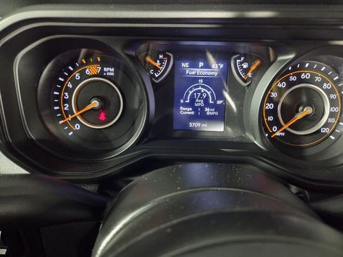 Certified 2025 Jeep Wrangler Sport image 17