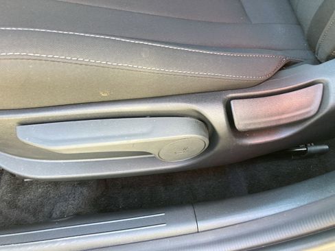 Used 2025 Hyundai Elantra Blue image 14