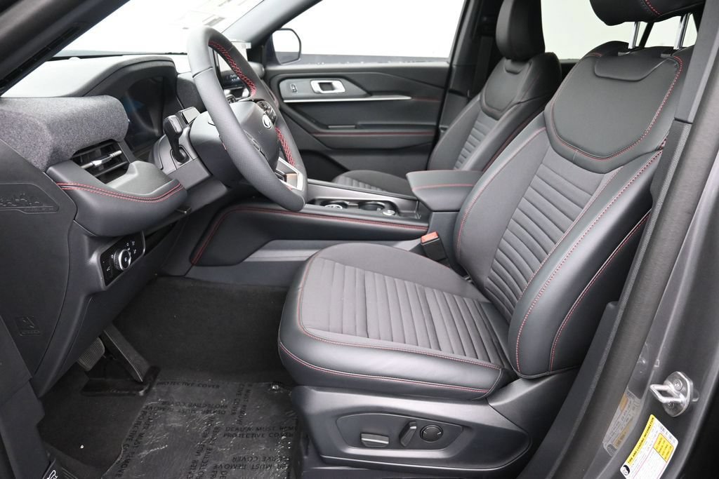 New 2026 Ford Explorer ST-Line w/ Premium Package RWD image 21