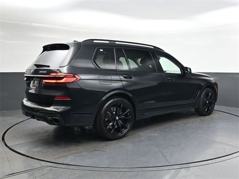 Used 2024 BMW X7 M60i w/ Executive Package image 4
