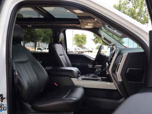 Certified 2019 Ford F150 Lariat w/ Equipment Group 502A Luxury AWD/4WD image 29