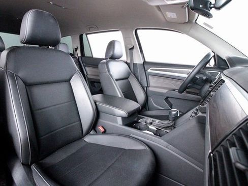 Used 2023 Volkswagen Atlas SE image 23