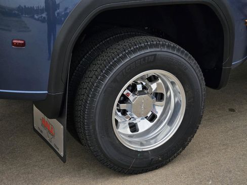 New 2026 GMC Sierra 3500 Denali Ultimate image 5