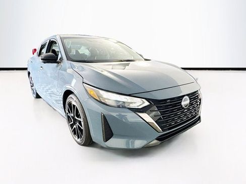 New 2025 Nissan Sentra SR w/ SR Premium Package image 3