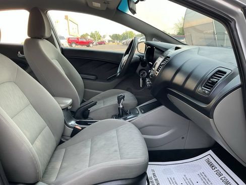 Used 2015 Kia Forte LX FWD image 23