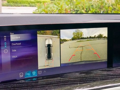 New 2026 Cadillac Escalade IQL Sport 1 w/ LPO, ONYX Package image 31