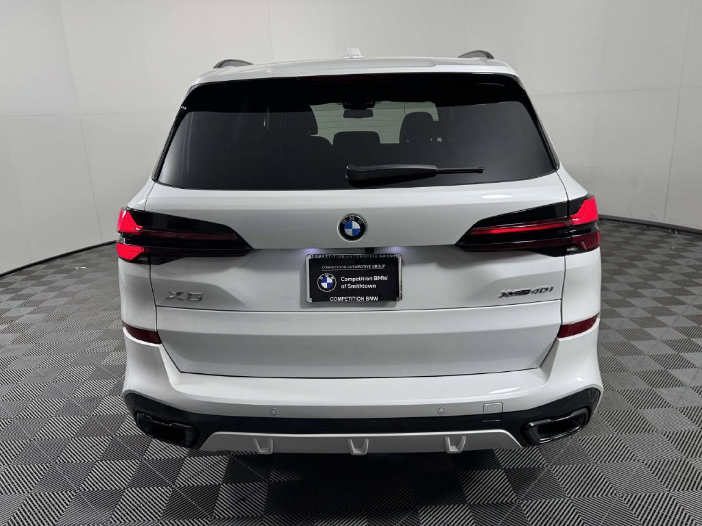 Used 2026 BMW X5 xDrive40i w/ M Sport Package AWD/4WD image 9