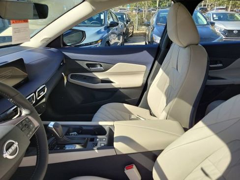 New 2026 Nissan Sentra SL w/ Floor Mat Package FWD image 8