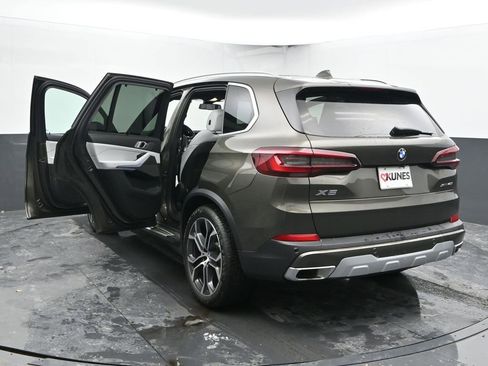 Used 2023 BMW X5 xDrive40i w/ Premium Package image 53