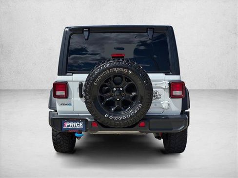 Used 2023 Jeep Wrangler Unlimited w/ Cold Weather Group AWD/4WD image 7