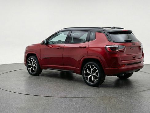 Used 2025 Jeep Compass Limited AWD/4WD image 6