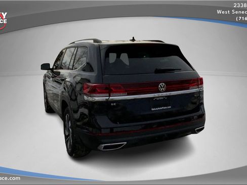 Used 2024 Volkswagen Atlas SE image 7