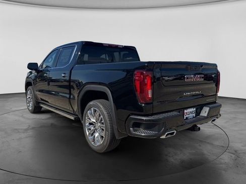 New 2026 GMC Sierra 1500 Denali w/ Denali Reserve Package AWD/4WD image 9