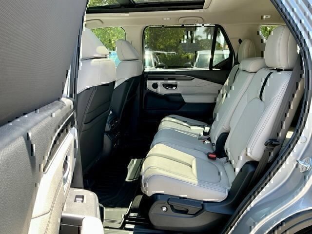 New 2026 Honda Pilot Touring image 9