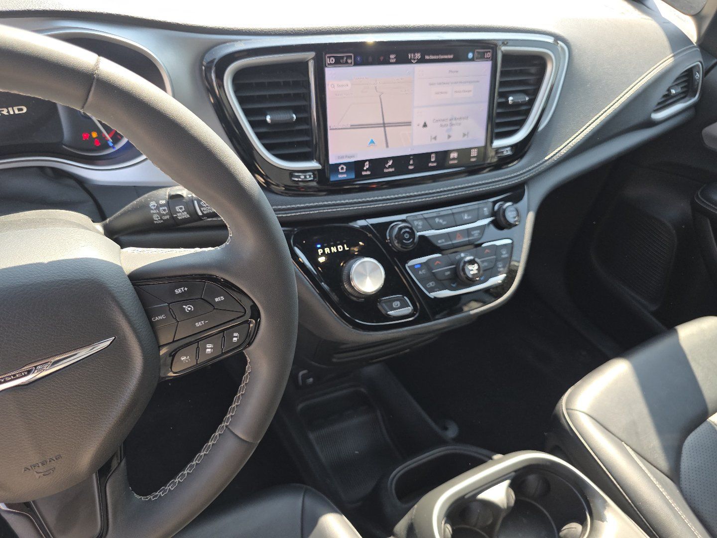 Used 2024 Chrysler Pacifica Limited FWD image 27