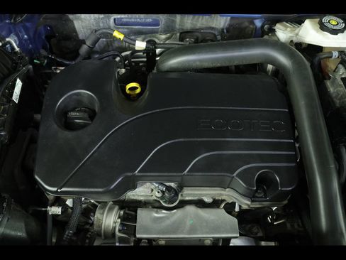 Used 2024 Chevrolet Equinox LS w/ LPO, Floor Liner Package AWD/4WD image 18