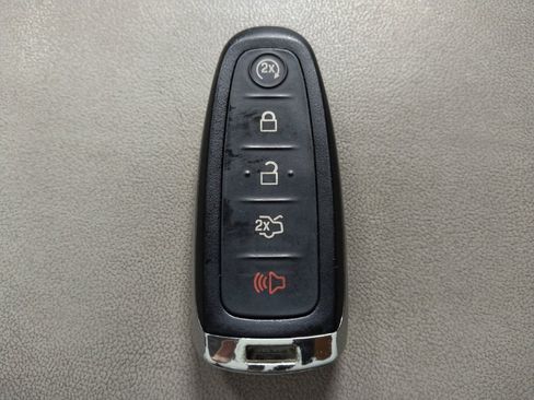 Used 2015 Lincoln MKX FWD w/ Equipment Group 102A image 32