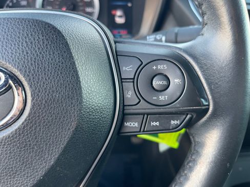 Used 2020 Toyota Corolla SE w/ Carpet Mat Package (TMS) image 17