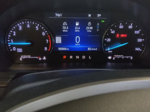 Used 2022 Ford Explorer Limited w/ Equipment Group 301A AWD/4WD image 23