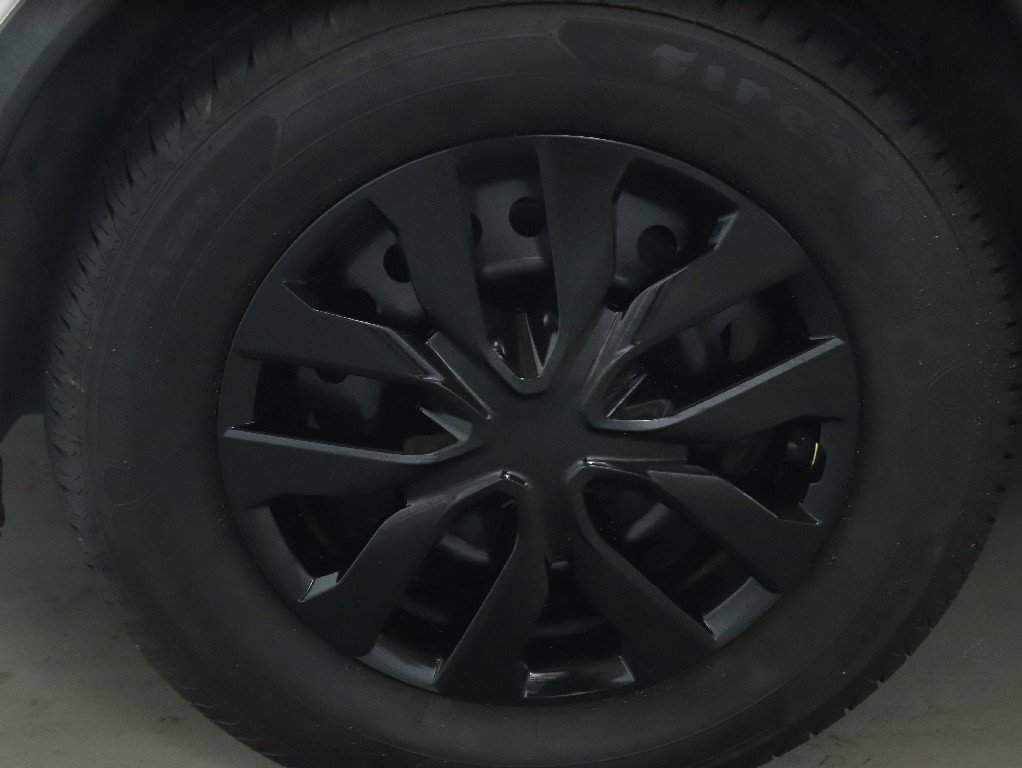 Used 2018 Nissan Rogue S AWD/4WD image 34
