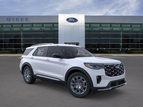 New 2026 Ford Explorer Platinum RWD image 7