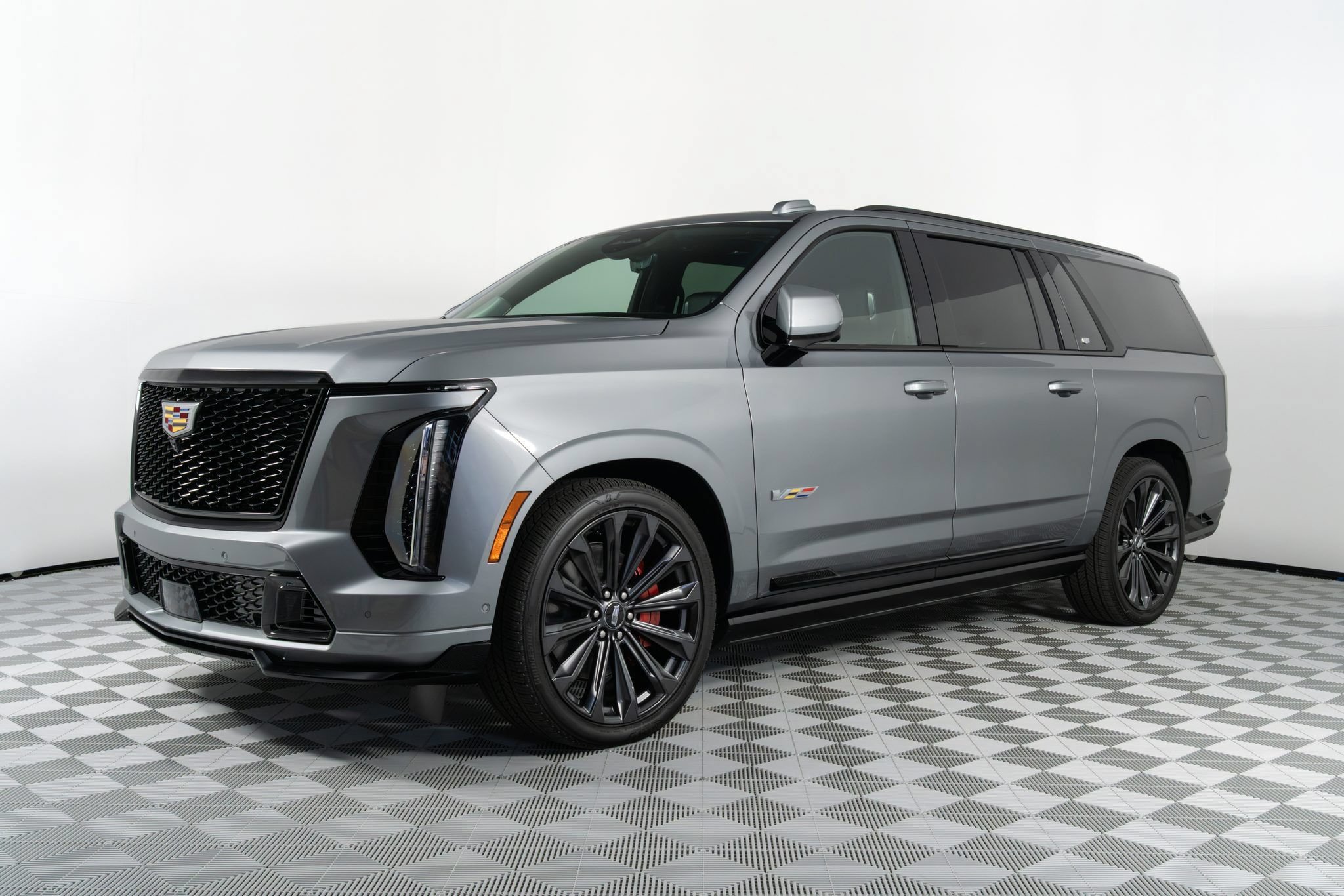 Used 2026 Cadillac Escalade ESV V AWD/4WD image 8