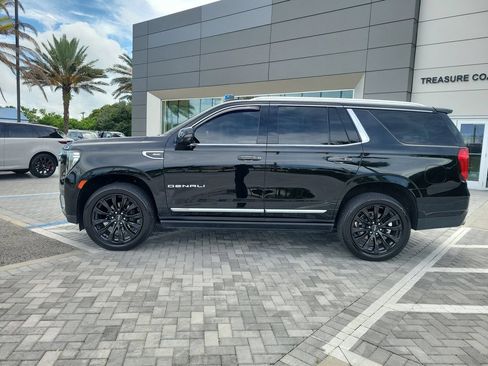 Used 2021 GMC Yukon Denali w/ Denali Premium Package AWD/4WD image 2