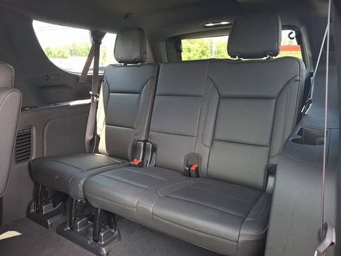 Certified 2023 Chevrolet Suburban High Country w/ Max Trailering Package AWD/4WD image 11