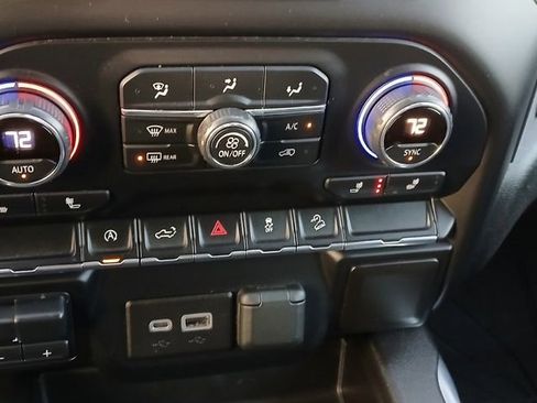 Used 2021 Chevrolet Silverado 1500 LT Trail Boss w/ Bed Protection Package image 16