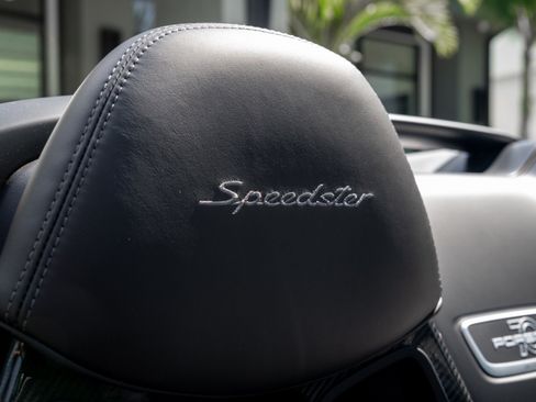 Used 2019 Porsche 911 Speedster RWD image 54