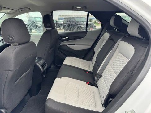 Used 2021 Chevrolet Equinox LT w/ Driver Convenience Package FWD image 30