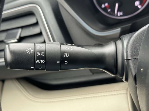 Used 2023 Subaru Ascent Limited w/ Technology Package image 16