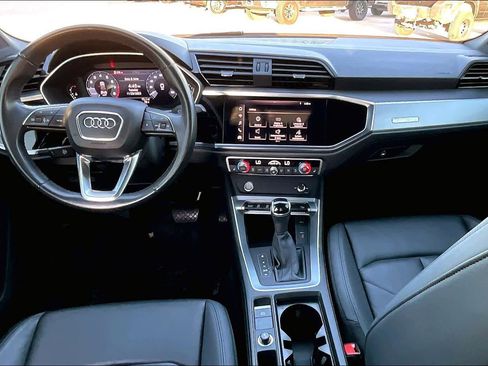 Used 2020 Audi Q3 2.0T Premium w/ Convenience Package image 15