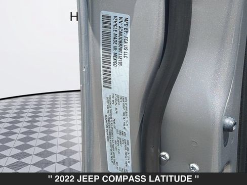 Used 2022 Jeep Compass Latitude AWD/4WD image 33