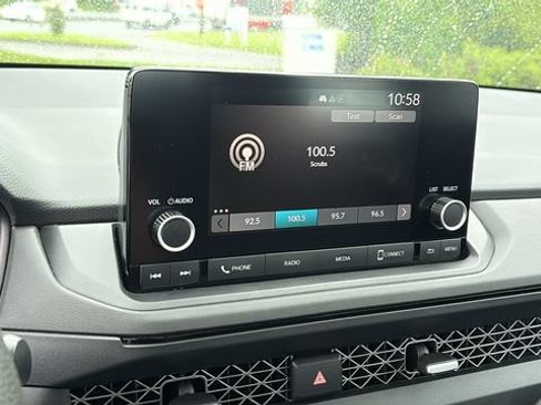 Used 2023 Honda Accord EX image 17