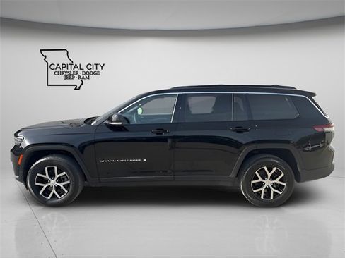 Used 2024 Jeep Grand Cherokee L Limited w/ Luxury Tech Group II image 2