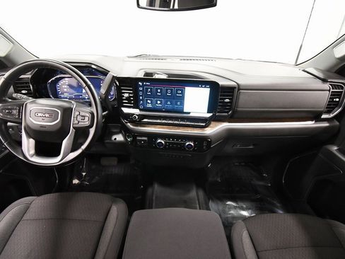 Used 2024 GMC Sierra 3500 SLE image 3