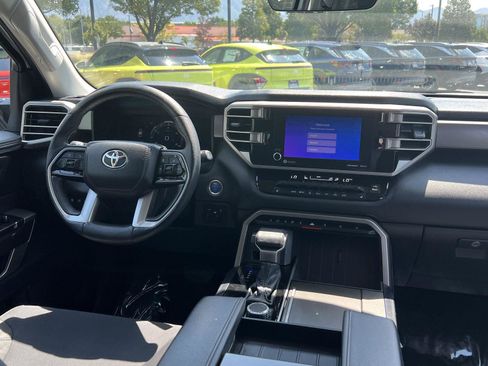 Used 2023 Toyota Sequoia SR5 AWD/4WD image 24