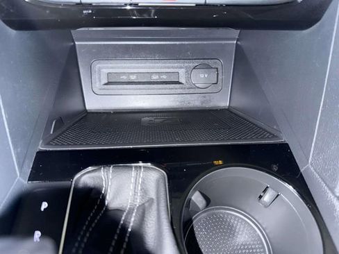 Used 2023 Volkswagen Atlas SE image 26