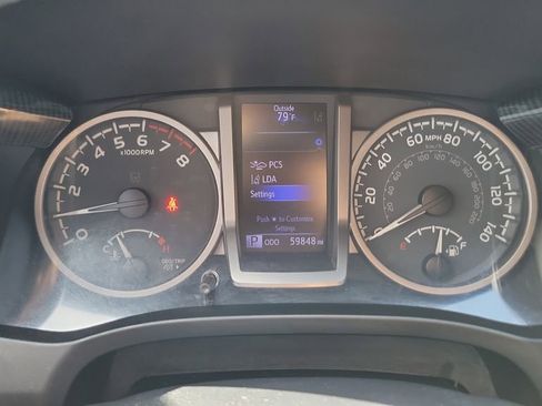 Used 2020 Toyota Tacoma Limited AWD/4WD image 23