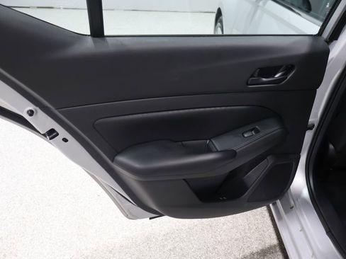 Used 2024 Nissan Altima 2.5 S image 16