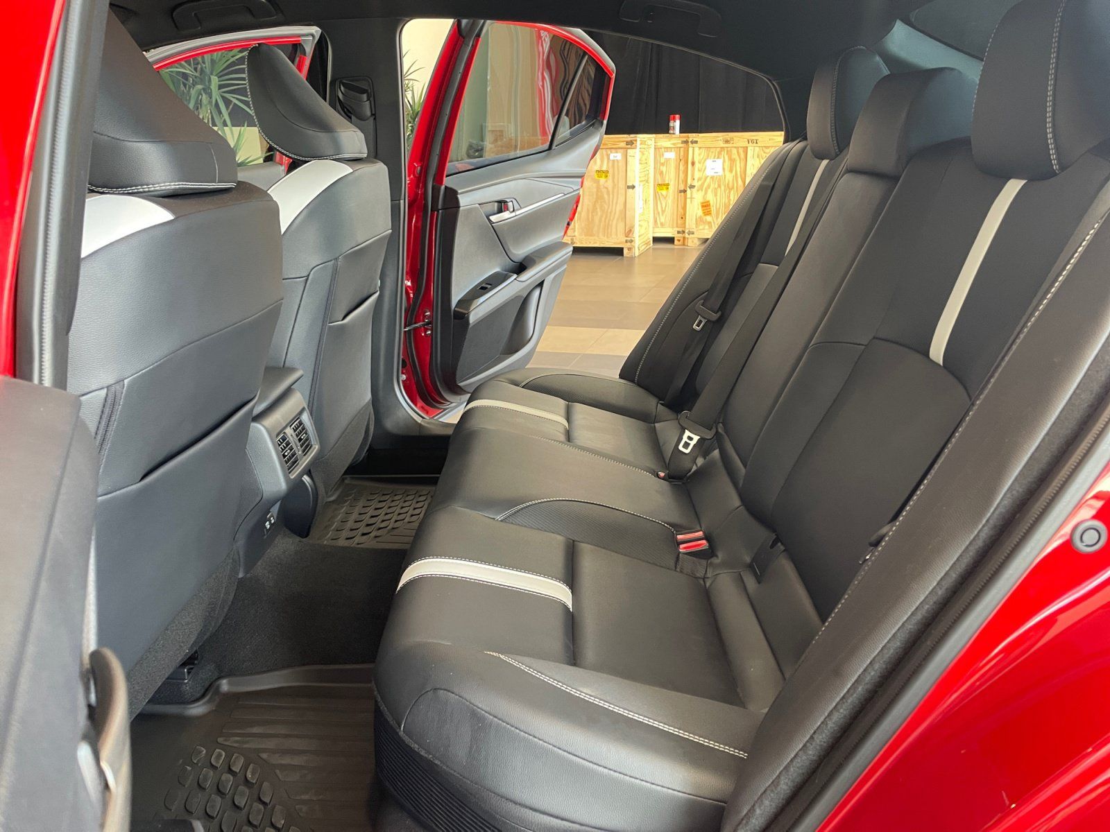 Certified 2026 Toyota Camry SE w/ Convenience Package FWD image 17