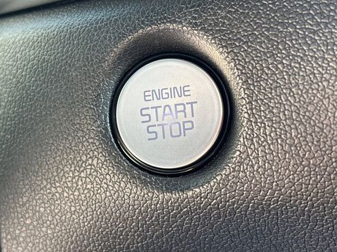 New 2026 Kia Sorento S w/ S Panoramic Sunroof Package image 24