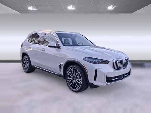 Used 2026 BMW X5 xDrive40i w/ Executive Package AWD/4WD image 6