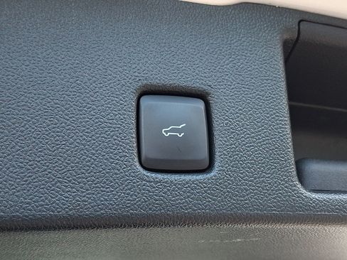 Certified 2023 Ford Escape Active AWD/4WD image 30